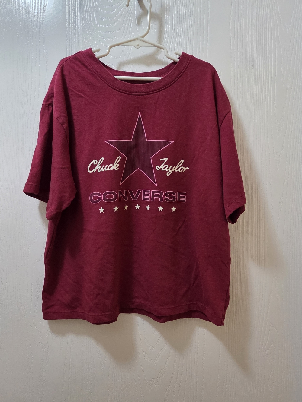 Converse Kids Short Sleeve Tee in Burgundy with Star Graphic